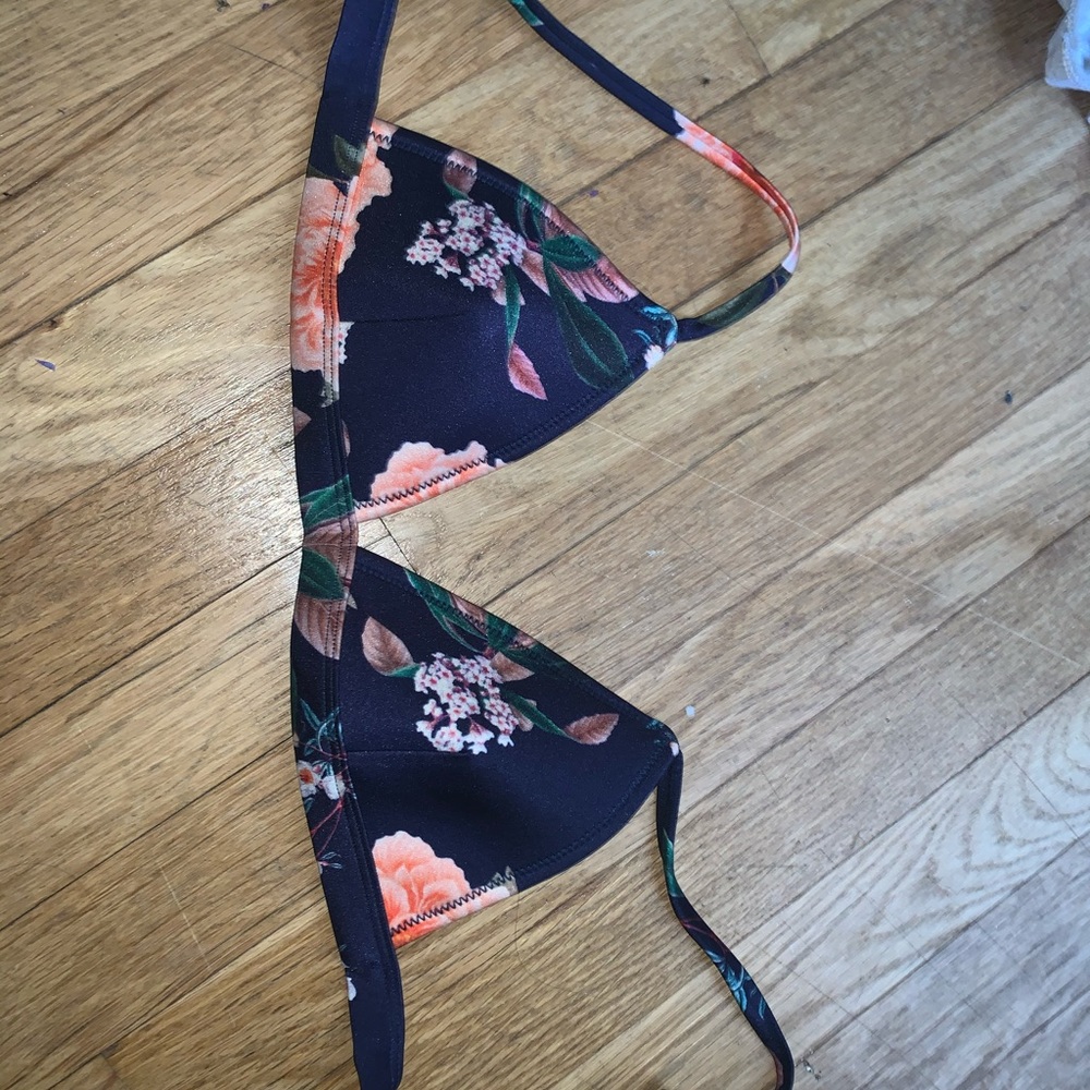 Triangl bikini top